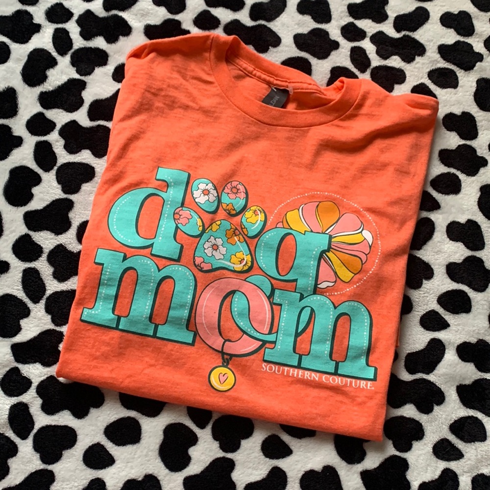 DOG MOM WOMENS T-SHIRT
